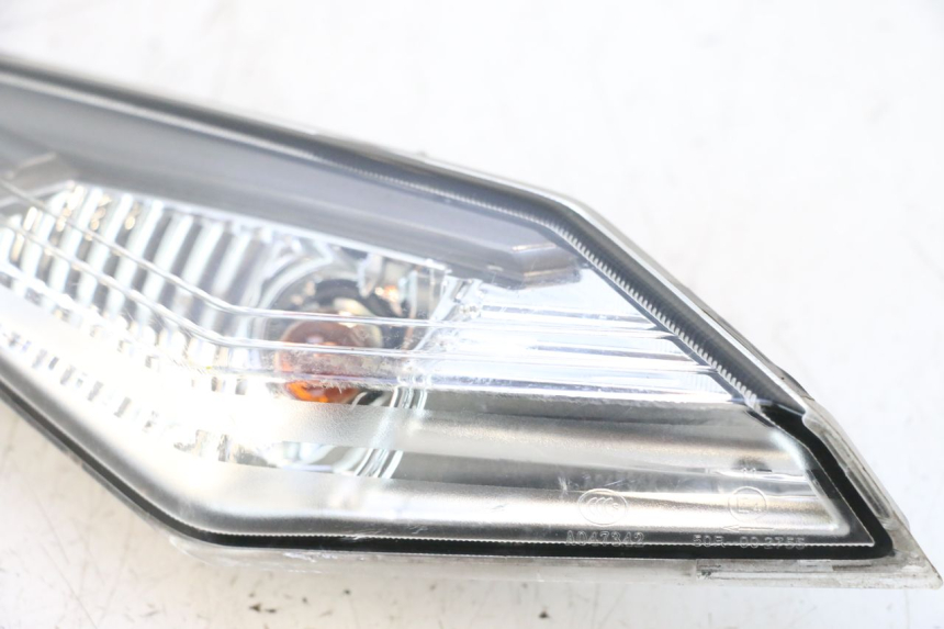 photo de LINKS VORDERES BLINKLICHT SYM JET 14 4T 50 (2018 - 2022) - Weitere Ansicht des Artikels