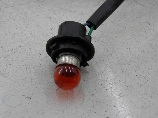 photo de VORNE LINKS BLINKER JM MOTOR S-MAX 125 (2010 - 2014) - Oberflächenzustand und Material