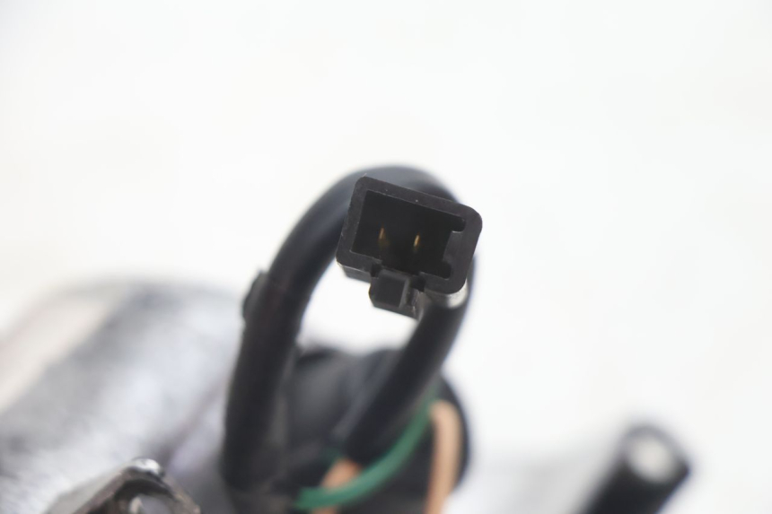 photo de VORNE LINKS BLINKER SYM MIO 50 (2005 - 2010) - Details der Befestigungspunkte