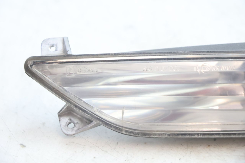 photo de VORNE LINKS BLINKER PIAGGIO MP3 125 (2006 - 2014) - Detailansicht des Bauteils