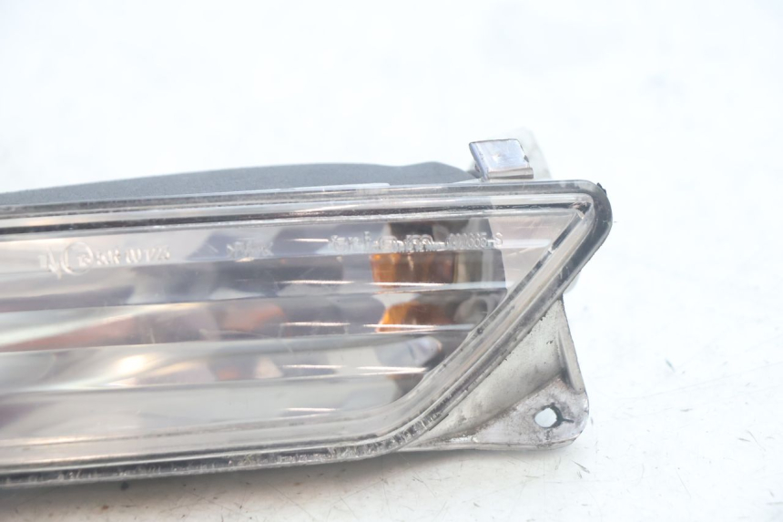 photo de VORNE LINKS BLINKER PIAGGIO MP3 125 (2006 - 2014) - Zoom auf Gebrauchszustand