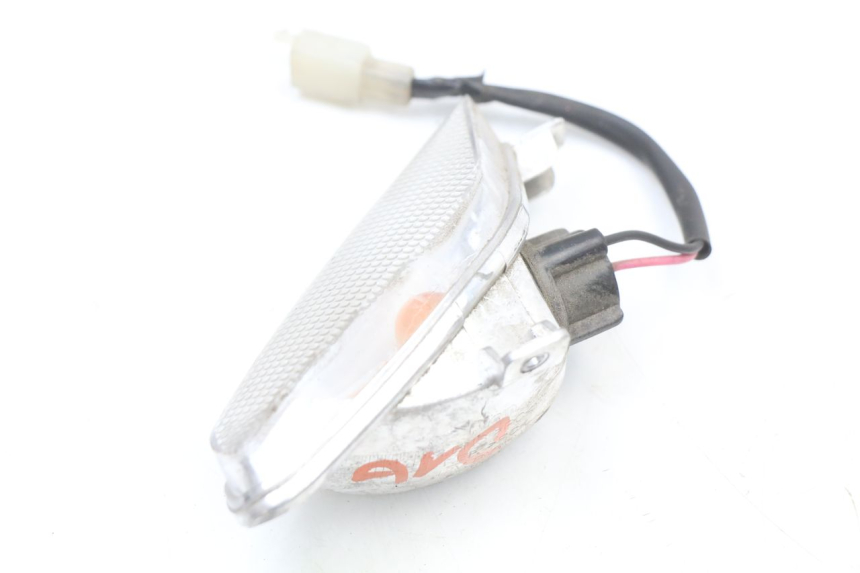 photo de VORNE LINKS BLINKER PIAGGIO NEW TYPHOON 50 (2018 - 2021) - Zoom auf Gebrauchszustand