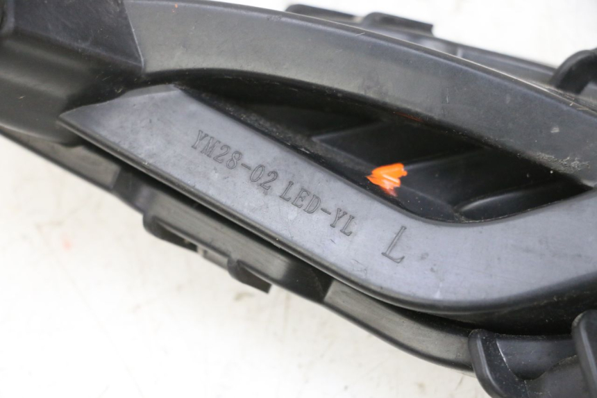 photo de VORNE LINKS BLINKER JM MOTORS OLDIES GT 4T 50 (2018 - 2025) - Zoom auf Gebrauchszustand