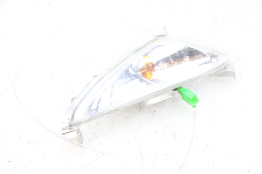 photo de VORNE LINKS BLINKER SYM ORBIT 2 4T 50 (2008 - 2017) - Technische Nahaufnahme