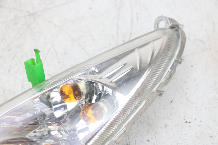 photo de VORNE LINKS BLINKER SYM ORBIT 2 4T 50 (2008 - 2017) - Details der Befestigungspunkte