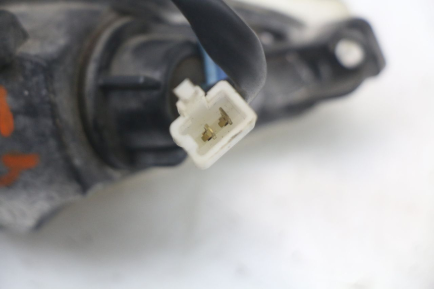 photo de VORNE LINKS BLINKER PIAGGIO NEW TYPHOON 50 (2010 - 2017) - Details der Befestigungspunkte