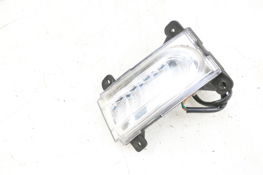 photo de VORNE LINKS BLINKER EFUN PUSA 1 - Details der Befestigungspunkte