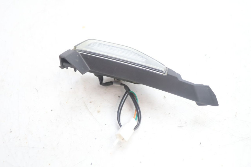 photo de VORNE LINKS BLINKER JM MOTORS R-MAX TECH 50 (2024 - 2026) - Zoom auf Gebrauchszustand