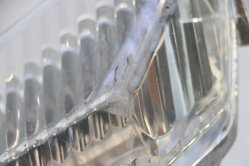 photo de VORNE LINKS BLINKER ORCAL RAPTOR 50 (2015 - 2021) - Details der Befestigungspunkte