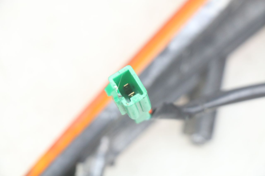 photo de LINKS VORDERES BLINKLICHT HONDA SCV LEAD 100 (2003 - 2007) - Oberflächenzustand und Material