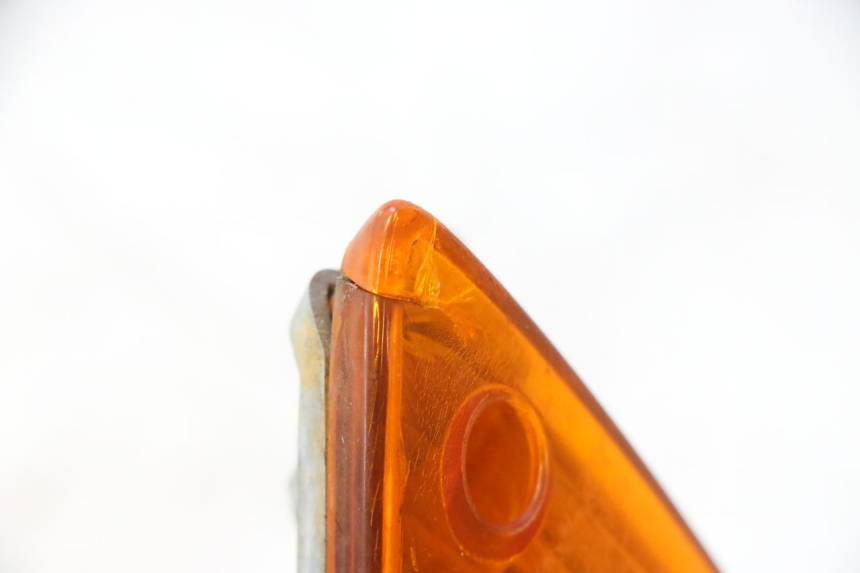 photo de VORNE LINKS BLINKER HONDA SH 125 (2001 - 2003) - Details der Befestigungspunkte