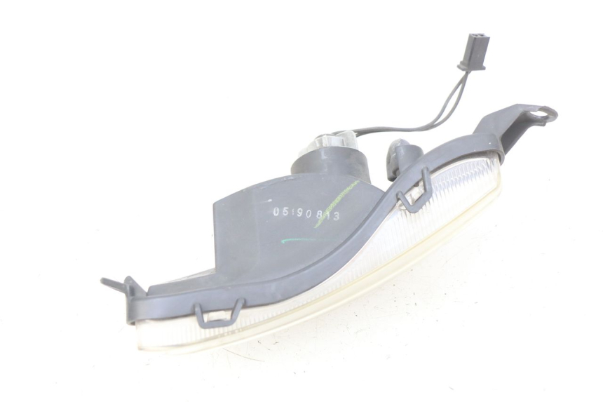 photo de LINKS VORDERES BLINKLICHT SUZUKI SIXTEEN 125 (2008 - 2010) - Technische Nahaufnahme