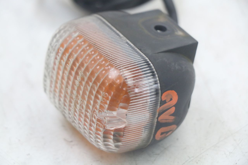 photo de LINKS VORDERES BLINKLICHT MBK STUNT NAKED 50 (2004 - 2018) - Zoom auf Gebrauchszustand