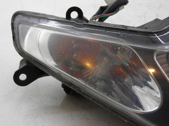 photo de VORNE LINKS BLINKER SYM GTS 125 (2005 - 2008) - Zoom auf Gebrauchszustand