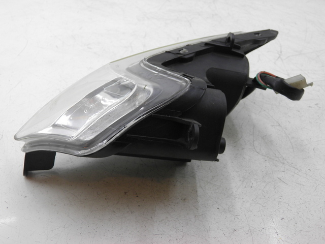 photo de VORNE LINKS BLINKER SYM GTS 125 (2005 - 2008) - Technische Nahaufnahme