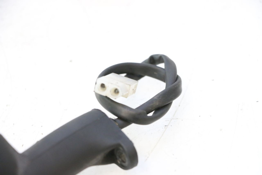 photo de VORNE LINKS BLINKER PEUGEOT TREKKER 50 (1995 - 2004) - Technische Nahaufnahme