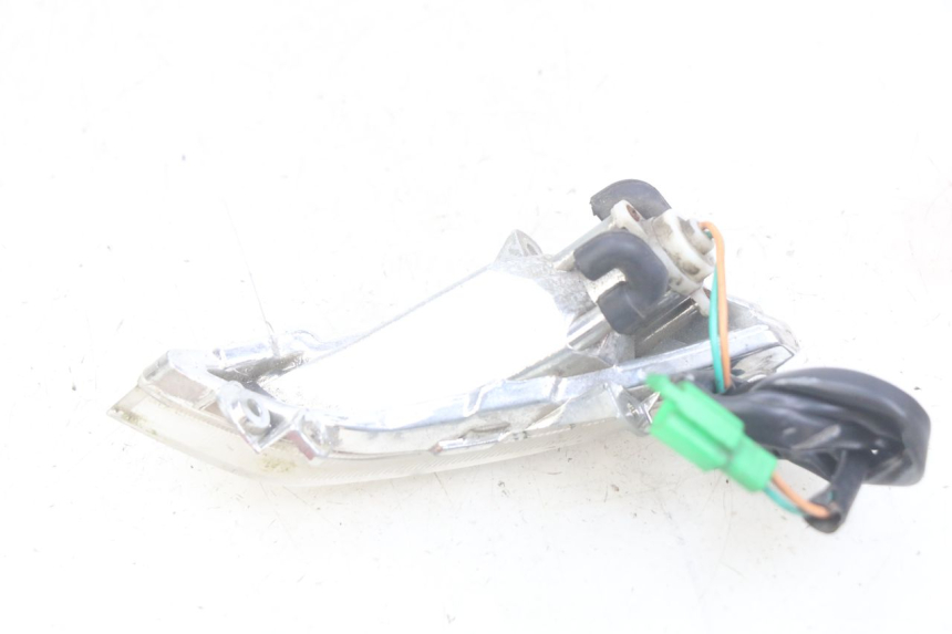 photo de LINKS VORDERES BLINKLICHT PEUGEOT TWEET 4T 50 (2018 - 2022) - Details der Befestigungspunkte