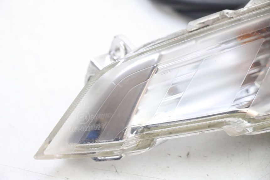 photo de VORNE LINKS BLINKER PEUGEOT TWEET PRO CARGO 50 (2018 - 2022) - Detailansicht des Bauteils