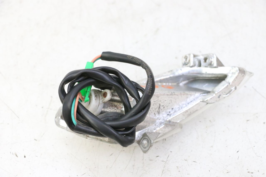 photo de VORNE LINKS BLINKER PEUGEOT TWEET PRO CARGO 50 (2018 - 2022) - Details der Befestigungspunkte