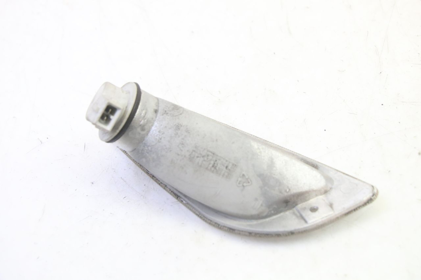 photo de LINKS VORDERES BLINKLICHT PIAGGIO VESPA S 2T 50 (2007 - 2014) - Technische Nahaufnahme