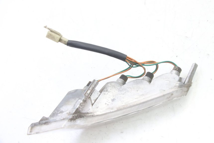 photo de VORNE LINKS BLINKER PEUGEOT VIVACITY NEW 2T 50 (2008 - 2017) - Zoom auf Gebrauchszustand