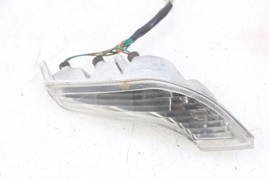 photo de LINKS VORDERES BLINKLICHT PEUGEOT VIVACITY NEW 4T 50 (2008 - 2017) - Technische Nahaufnahme