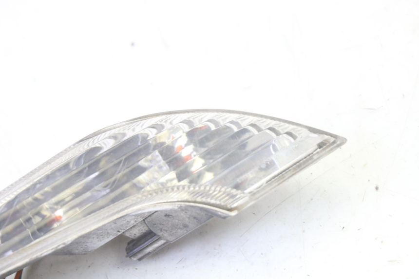 photo de LINKS VORDERES BLINKLICHT PEUGEOT VIVACITY NEW 4T 50 (2008 - 2017) - Zoom auf Gebrauchszustand