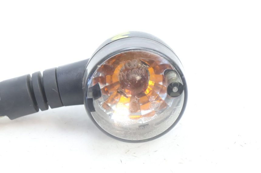 photo de VORNE LINKS BLINKER DAELIM VJ ROADWIN 125 (2004 - 2007) - Detailansicht des Bauteils