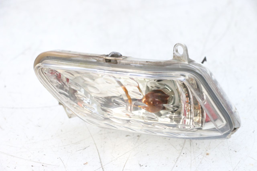 photo de LINKS VORDERES BLINKLICHT YAMAHA XMAX X-MAX 125 (2006 - 2009) - Technische Nahaufnahme