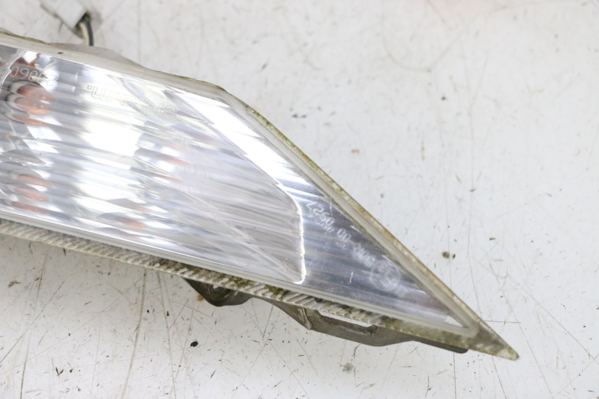 photo de LINKS VORDERES BLINKLICHT PIAGGIO X8 125 (2004 - 2007) - Zoom auf Gebrauchszustand