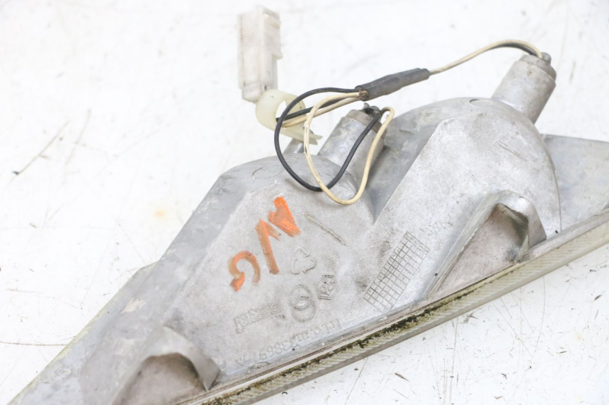 photo de LINKS VORDERES BLINKLICHT PIAGGIO X8 125 (2004 - 2007) - Alternative Perspektive