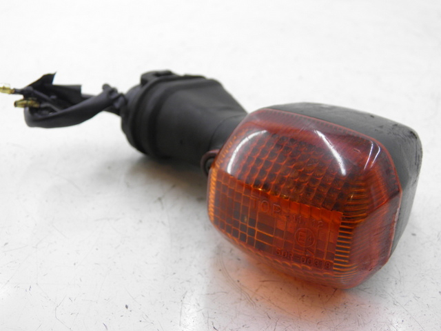 photo de VORNE LINKS BLINKER YAMAHA FZS FAZER 1000 (2003 - 2005) - Detailansicht des Bauteils
