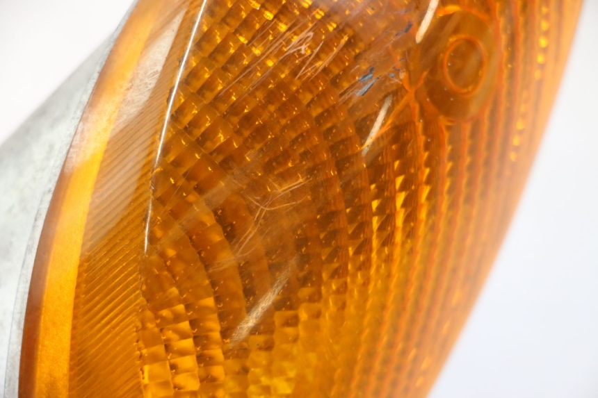 photo de VORNE LINKS BLINKER YAMAHA YP MAJESTY 125 (1998 - 2001) - Technische Nahaufnahme