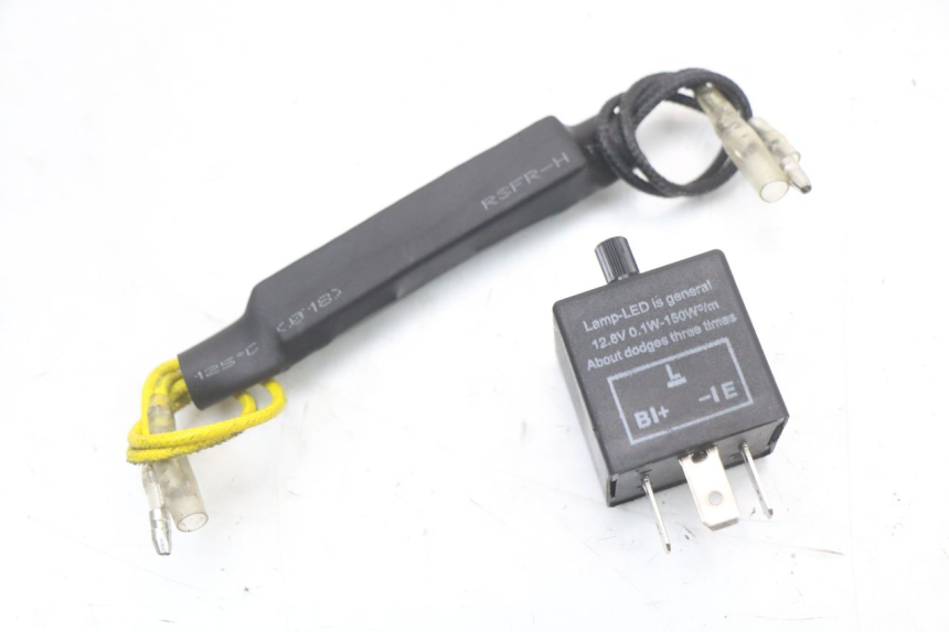 photo de VORNE BLINKER HYOSUNG GTR 125 (2006 - 2008) - Technische Nahaufnahme