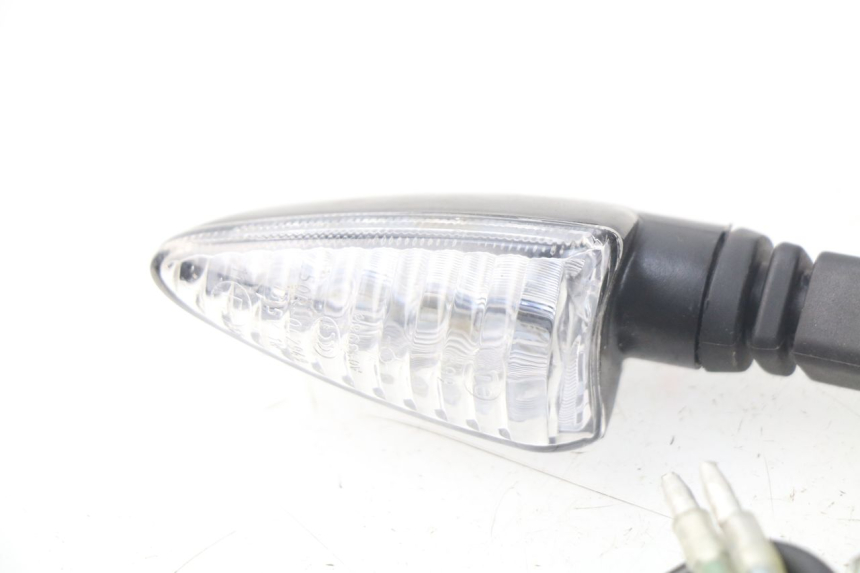 photo de VORNE BLINKER PEUGEOT METROPOLIS 400 (2017 - 2020) - Details der Befestigungspunkte