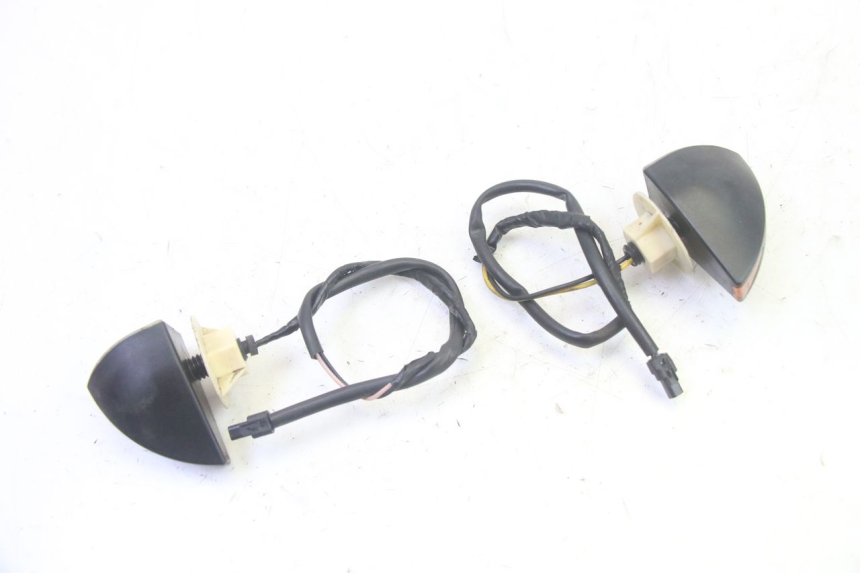 photo de VORNE BLINKER PIAGGIO MP3 RL 250 (2006 - 2010) - Technische Nahaufnahme