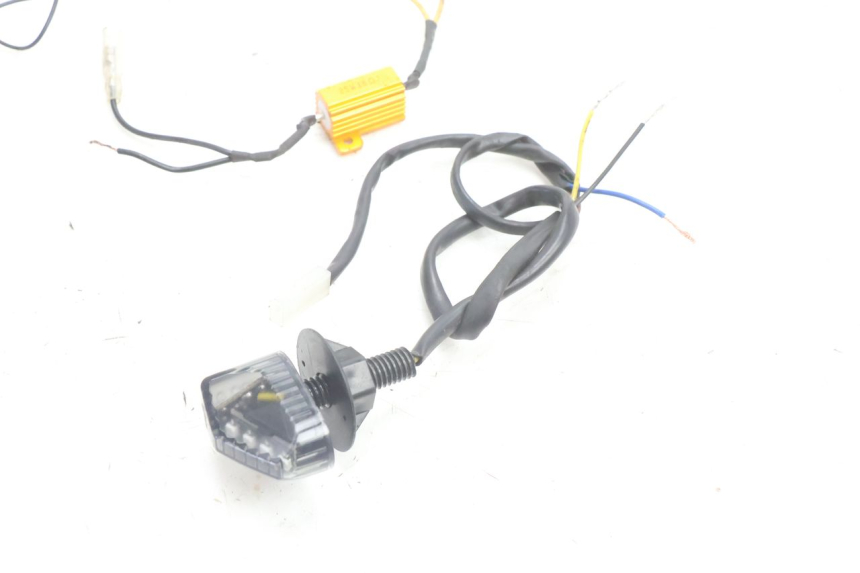 photo de VORNE BLINKER PIAGGIO MP3 500 (2016 - 2018) - Zoom auf Gebrauchszustand