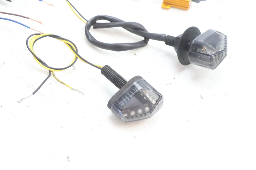 photo de VORNE BLINKER PIAGGIO MP3 500 (2016 - 2018) - Gesamtansicht des Produkts