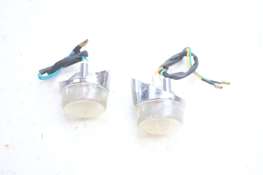 photo de VORNE BLINKER JM MOTORS OLDIES 4T 50 (2020 - 2026) - Alternative Perspektive