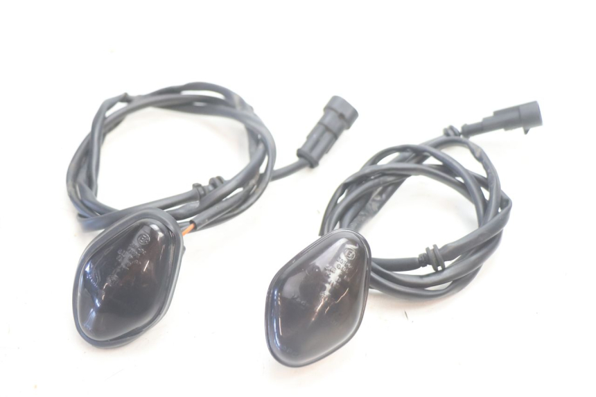 photo de VORNE BLINKER CAN-AM SPYDER RS 1000 (2008 - 2012) - Hauptansicht