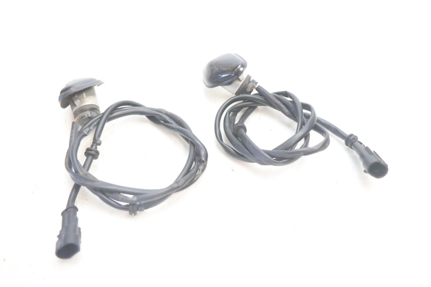 photo de VORNE BLINKER CAN-AM SPYDER RS 1000 (2008 - 2012) - Oberflächenzustand und Material
