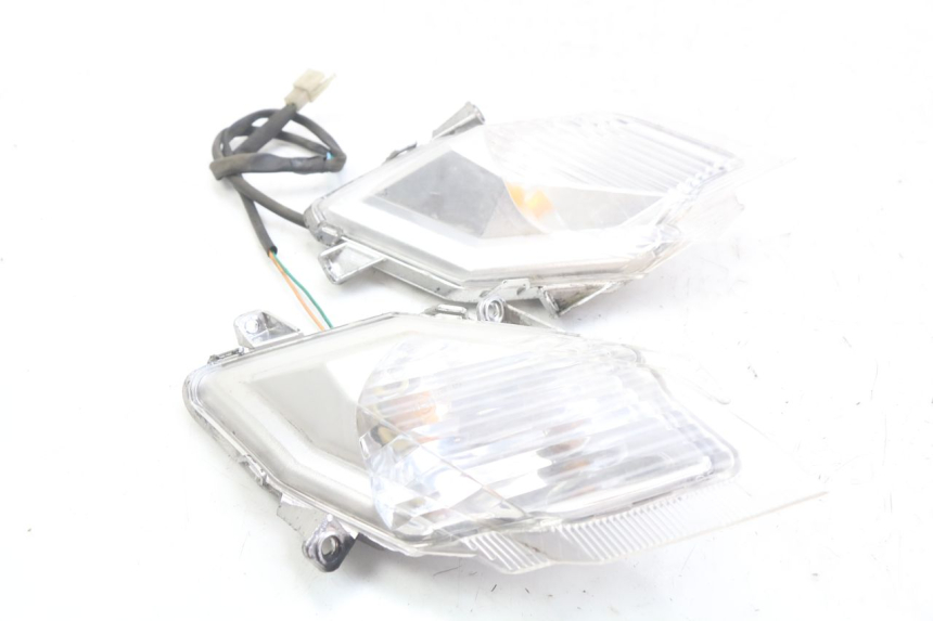 photo de VORNE BLINKER RAZZO STEED 125 (2012 - 2018) - Technische Nahaufnahme