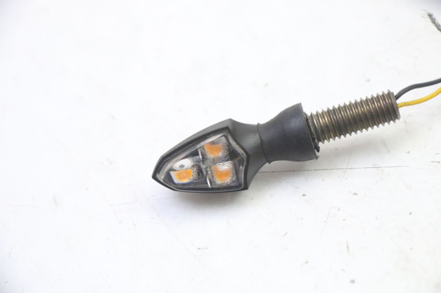 photo de VORNE BLINKER SUZUKI SV S 650 (2003 - 2009) - Alternative Perspektive