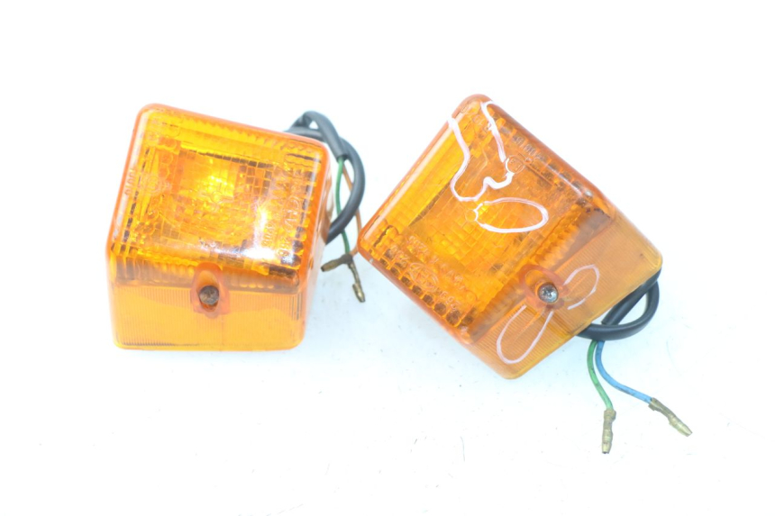 photo de VORNE BLINKER PEUGEOT SX 80 (1986 - 1995) - Weitere Ansicht des Artikels