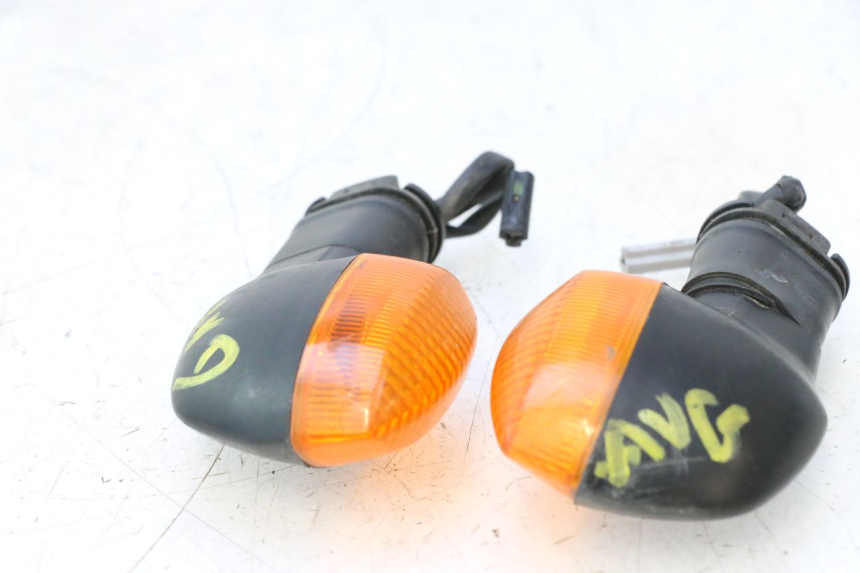 photo de VORNE BLINKER YAMAHA TDM ABS 900 (2002 - 2014) - Alternative Perspektive