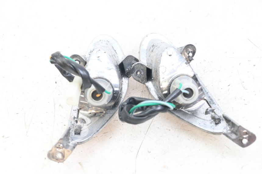 photo de VORNE BLINKER BAOTIAN TRAVEL SPIRIT 50 (2010 - 2012) - Alternative Perspektive