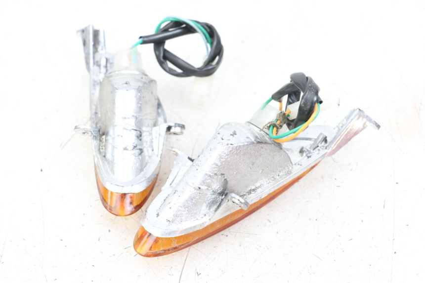 photo de VORNE BLINKER BAOTIAN TRAVEL SPIRIT 50 (2010 - 2012) - Technische Nahaufnahme