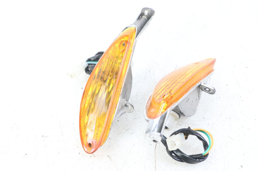 photo de VORNE BLINKER BAOTIAN TRAVEL SPIRIT 50 (2010 - 2012) - Gesamtansicht des Produkts