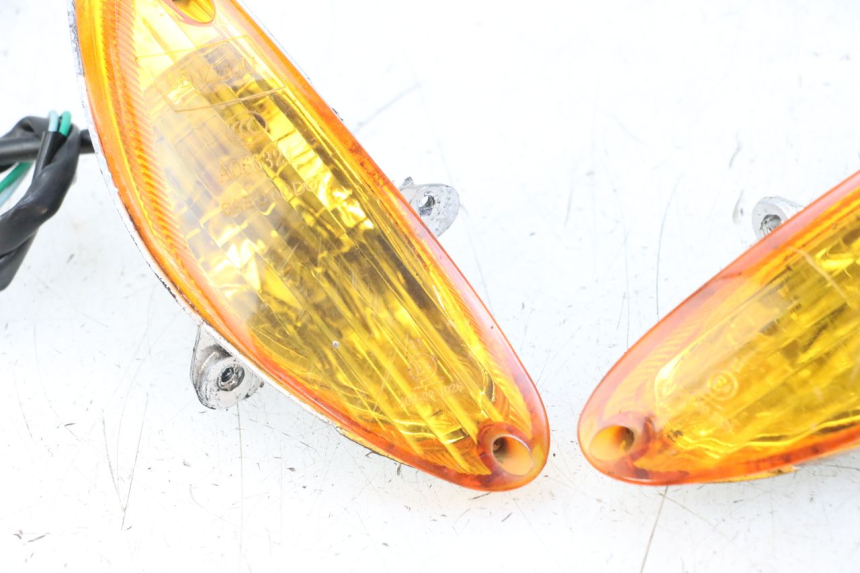 photo de VORNE BLINKER BAOTIAN TRAVEL SPIRIT 50 (2010 - 2012) - Details der Befestigungspunkte