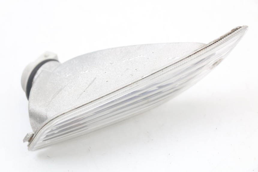 photo de VORNE BLINKER PIAGGIO VESPA LX 2T 50 (2005 - 2013) - Detailansicht des Bauteils
